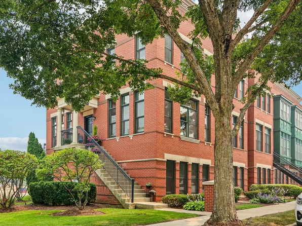 151 N Rose St Unit E, Palatine, IL 60067