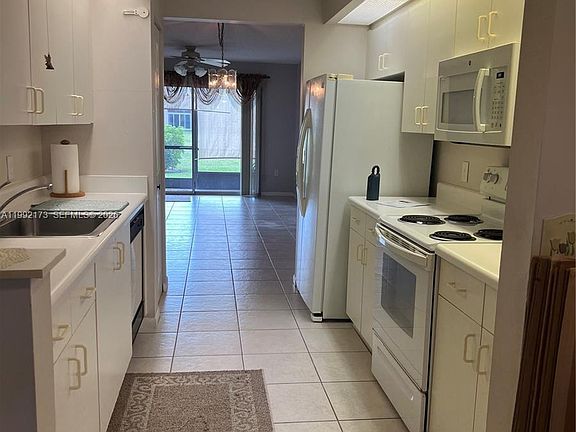 2nd image of 12550 SW 15th St APT 106E