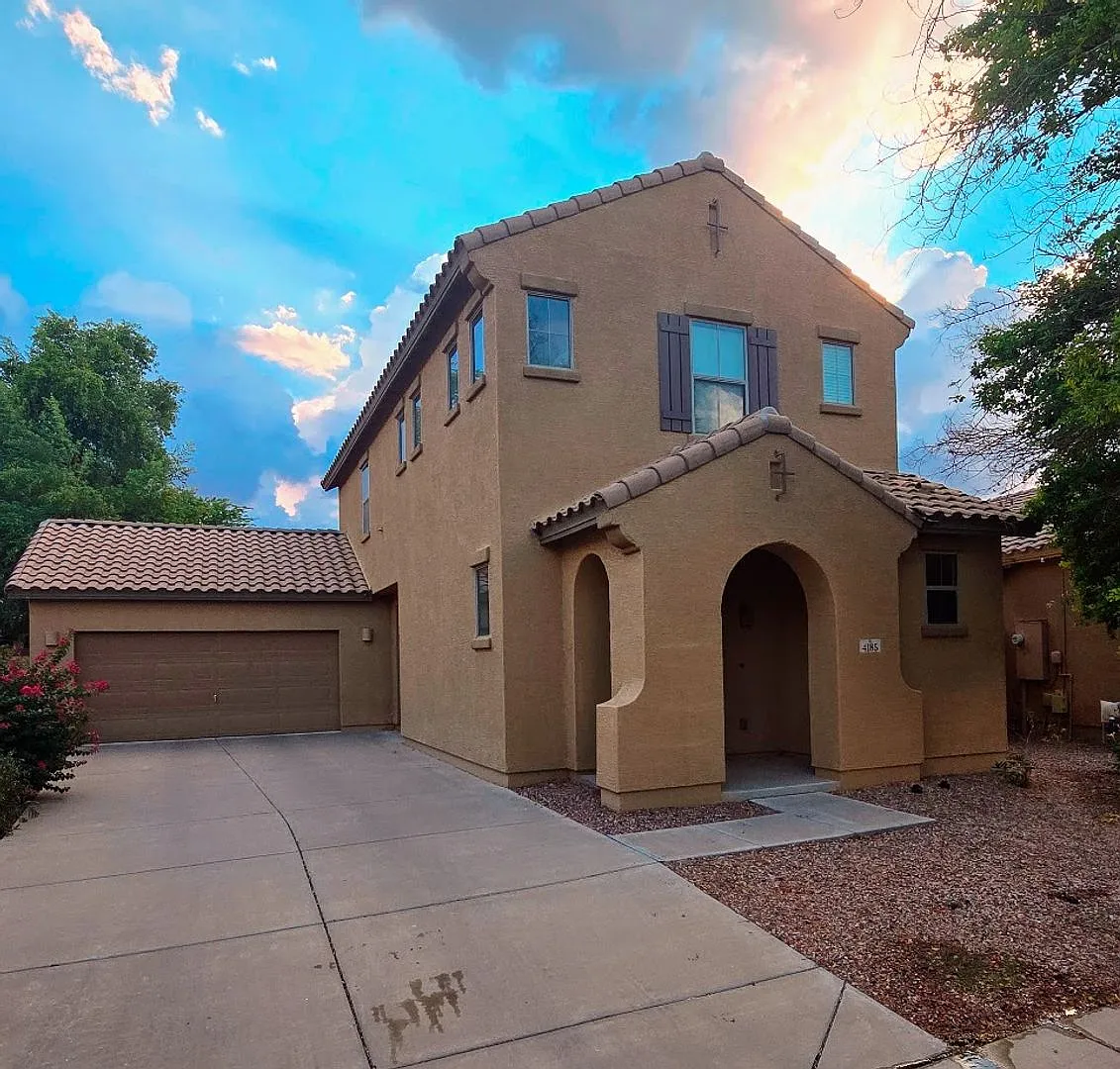 Beautiful 3-Bedroom Home in Power Ranch! — Photo 1