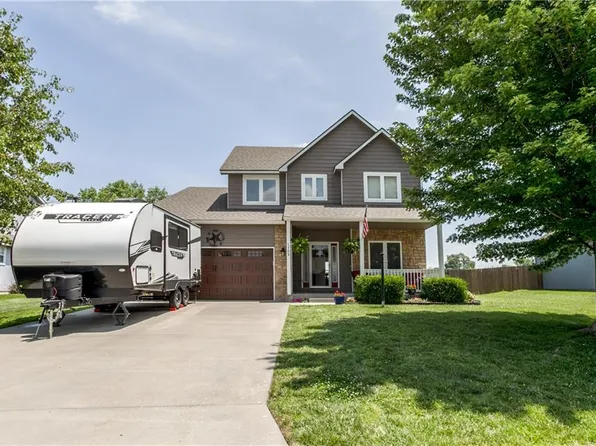 1709 S Osage Dr, Ottawa, KS 66067