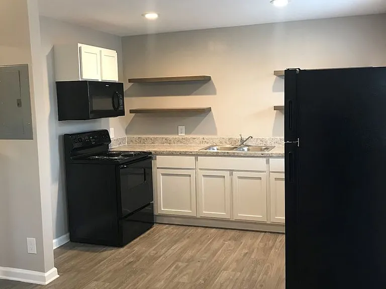1131 Woodruff Ave — Photo 26