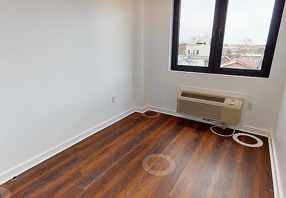 4th image of 615 Flatbush Ave APT 4B
