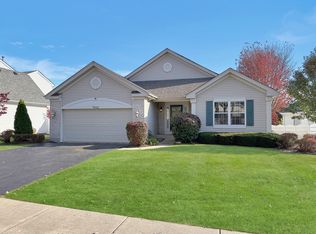 7012 Nathan Ln, Carpentersville, IL