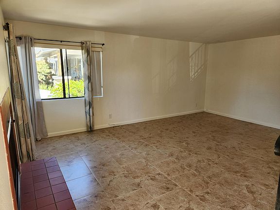 5th image of 522 Obispo Ave APT A