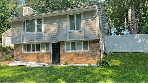 5651 Glen Moor Cir Photo 1