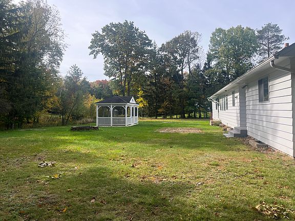 3rd image of 1030 Cortez Rd #1