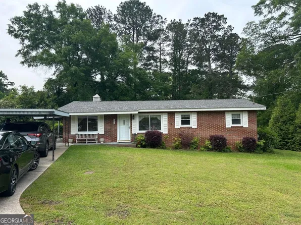 201 Magnolia Cir SE, Milledgeville, GA 31061