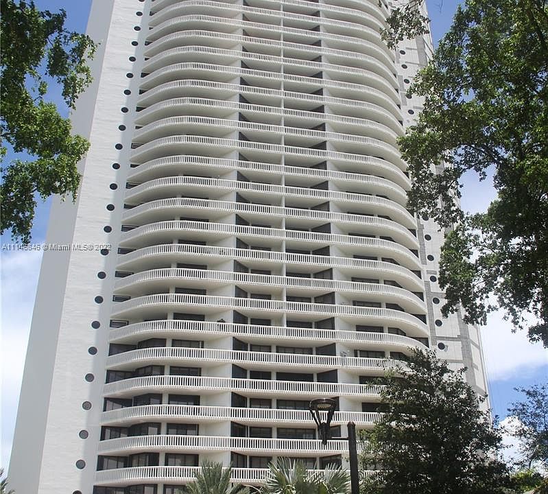 1st image of 3000 Island Blvd #321