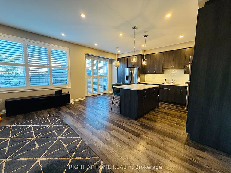 567 Bellflower Ct — Photo 5