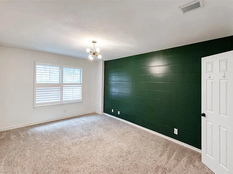 905 Sweetwater Cv — Photo 13