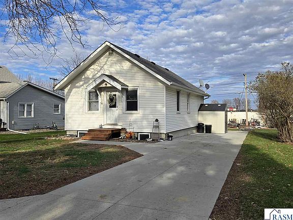 2nd image of 361 S Montgomery Ave
