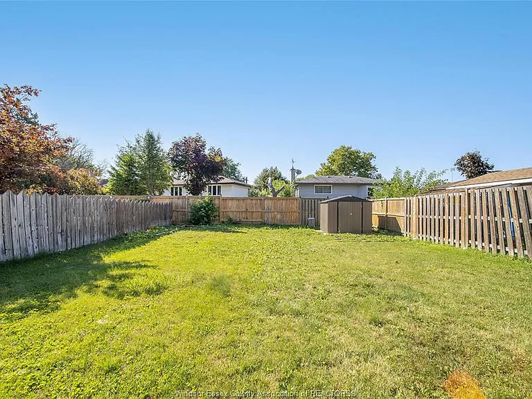 9633 Avery Ln #UPPER — Photo 30
