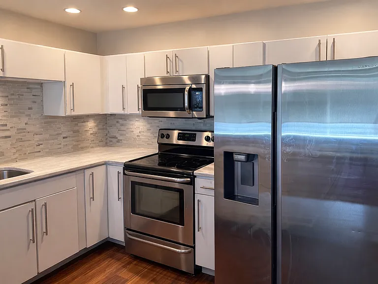 110 S Campbell St #309 — Photo 2