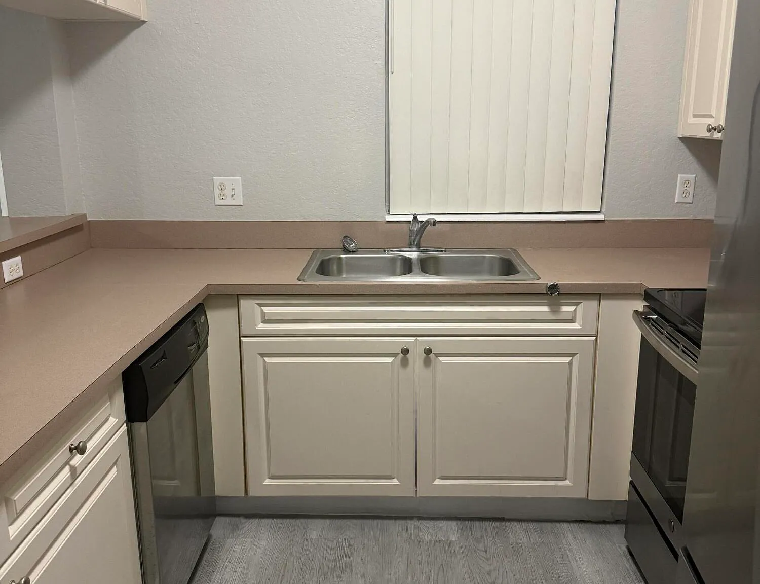 1 bed, 1.0 bath, 716 sqft, $1,850 — Photo 3