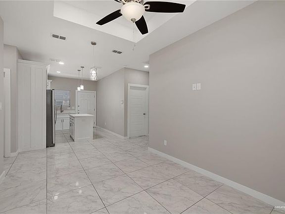 3rd image of 2509 E Israel Ave