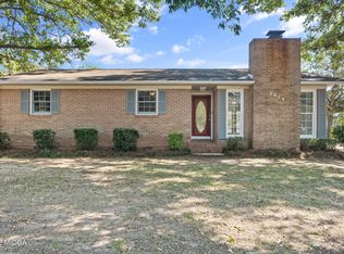 5976 Meadows Dr, Macon, GA 31216