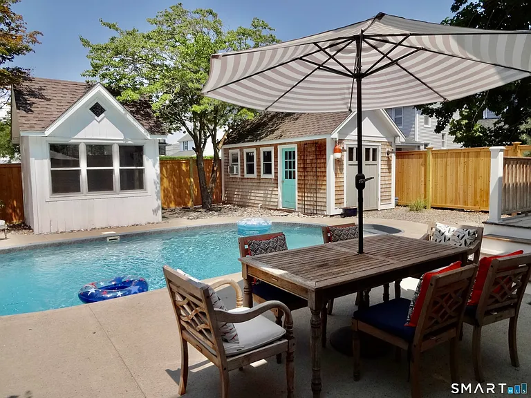 84 Sherman Ct — Photo 32