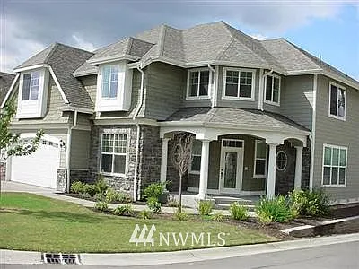 1846 SE 8th Place photo 1