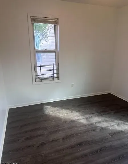 246-248 Columbia Ave #1 — Photo 16