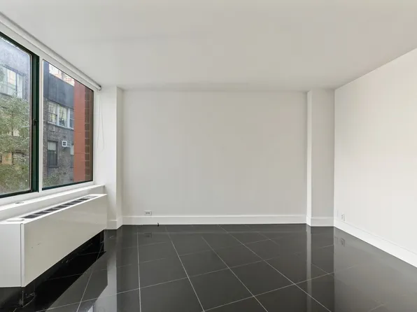 295 Greenwich Street image 1 of 15