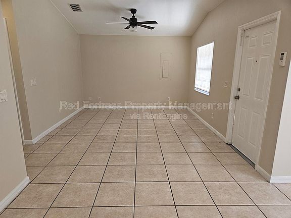 3rd image of 104 Gordon Ave S