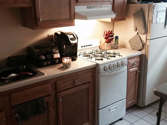 2nd image of 112 W Lane Ave APT 1D