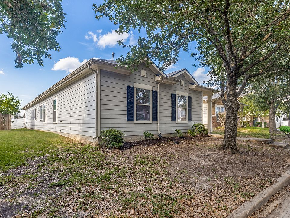 1st image of 11761 Jelicoe Dr