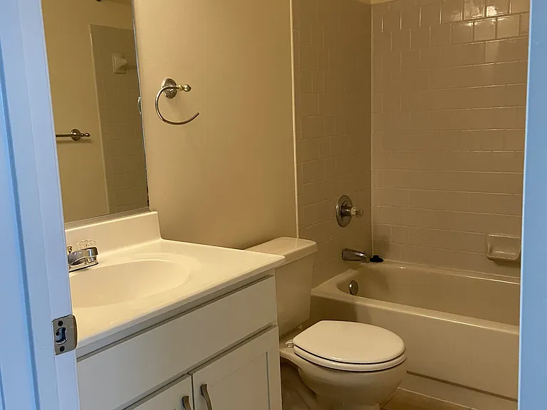 212 Mulberry Ridge Ct — Photo 24