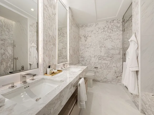 138 E 50th St #17D, New York, NY 10022