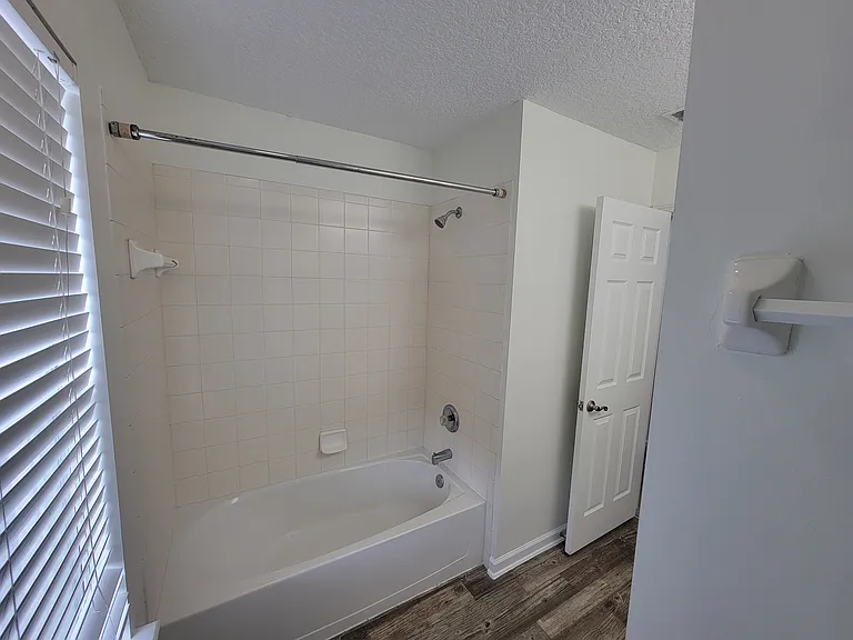 6319 Endelstow Ln — Photo 38