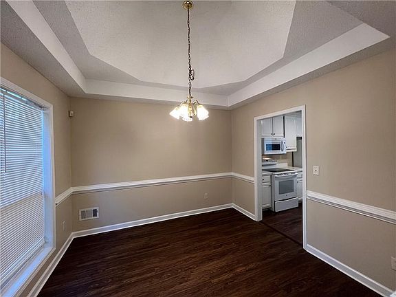 4th image of 1034 Crown River Pkwy