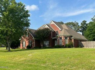 1890 Planters Rd, Olive Branch, MS 38654