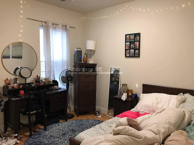 121 Webster Ave #6 — Photo 6