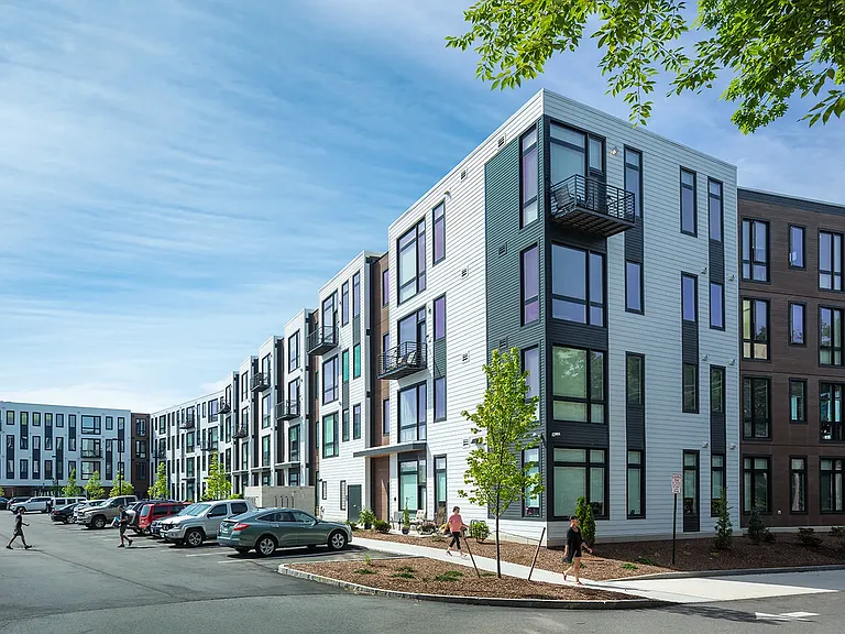 The Veridian Residences — Photo 22