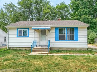 3105 Raywood St, Flint, MI 48504