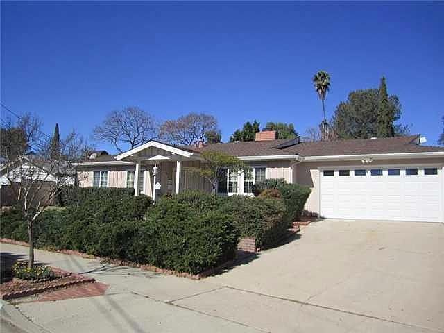 2nd image of 1650 Villa Crest Dr