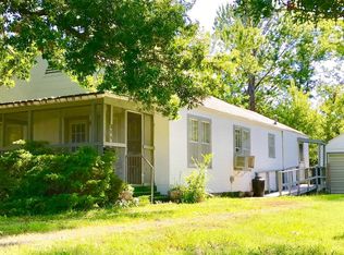 219 35th St, Parsons, KS 67357