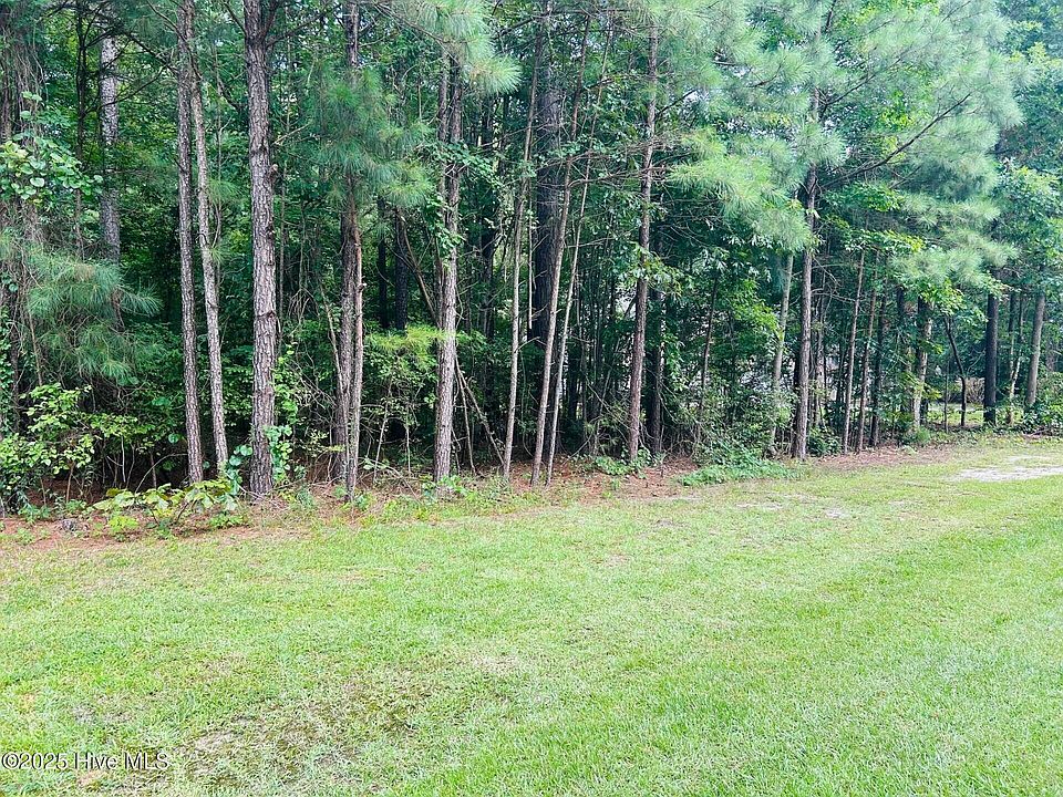 2nd image of 4-04 Boshers Point Dr #4-EE