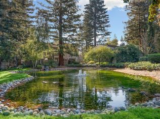 19535 Vineyard Ln, Saratoga, CA 95070