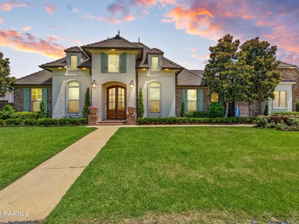 1001 The Lake Dr, Broussard, LA 70518