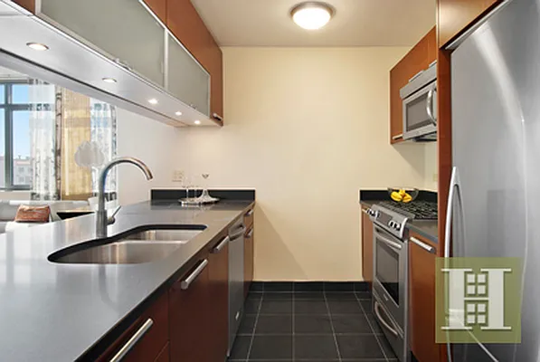 Sold by Halstead Real Estate | media 15