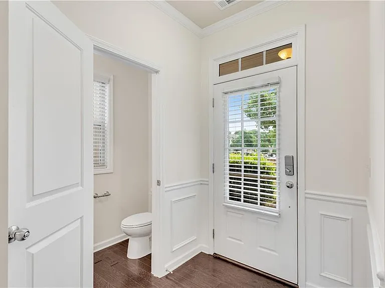 4920 Breezewood Cir — Photo 3