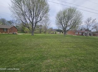 17 Nancy Dr, Elizabethtown, KY 42701