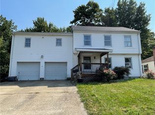 922 Bechtol Ave, Sharon, PA
