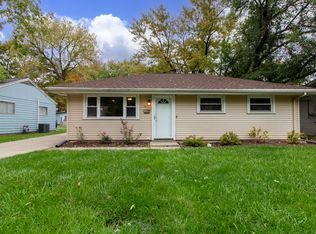 10 Norwood Dr, Normal, IL 61761