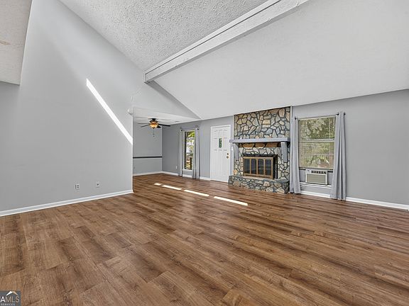 5th image of 5805 Vernier Dr SW