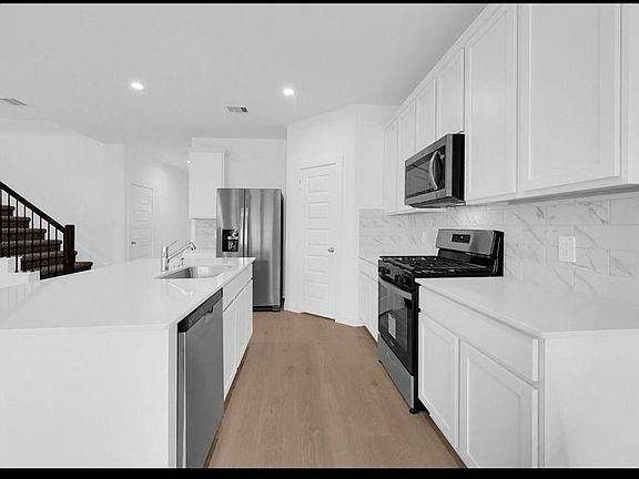 5th image of 31827 Kellan Grove Ct