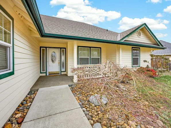 1708 Leonard Rd, Grants Pass, OR 97527