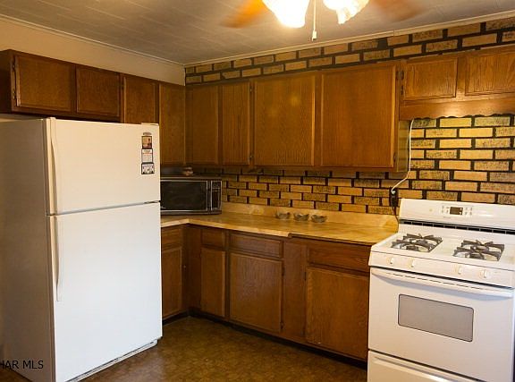 4th image of 520 E Crawford Ave
