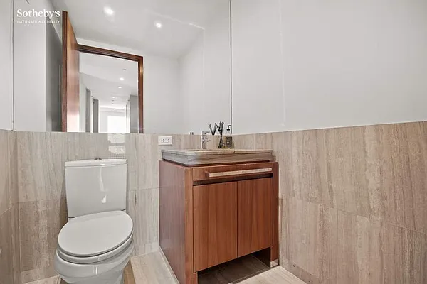 Rented by Sotheby's International Realty | media 7